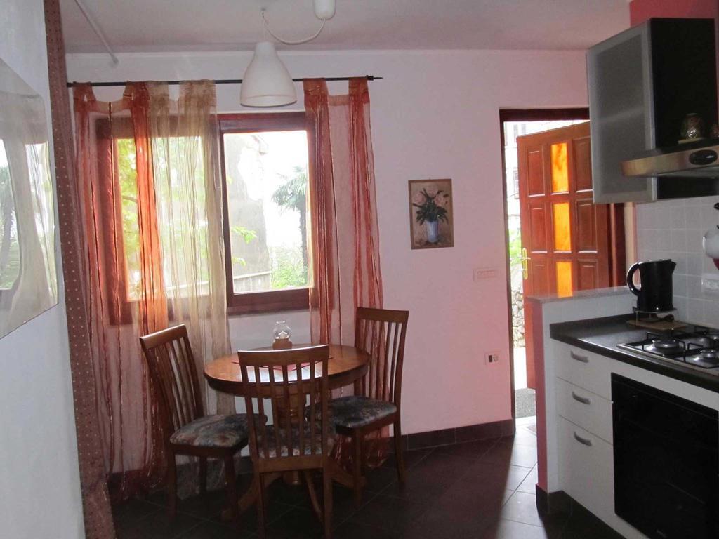 غييكا Apartment Pipo الغرفة الصورة