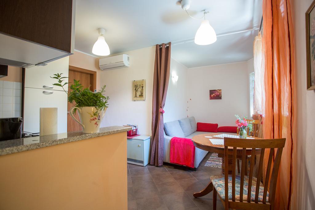 غييكا Apartment Pipo المظهر الخارجي الصورة